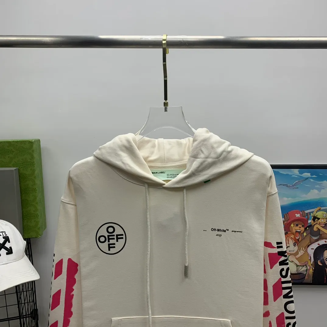 The top tested version OFF-WHITE (OW) 99 pink oil graffiti for men and women couples pure cotton loose pullover hooded sweatshirt jacket zipper professional handmade dot printing, delicate and full, strong color layering, the printing is breathable and non-sticky! The gradient of the layers is clear, the texture and texture are visible, the fabric and printing are completely combined, and the frosted feel is delicate. The fabric is made of 460g fish scale terry cotton fabric, which has a full drape. Customized zipper pull with OFFWHITE metal engraving on it and a concave feel. This is a must-see for identification. The hat rope pendant clock has metal engravings. This is a detail that is easily overlooked.  Like Monet's oil paintings, it has always occupied the top sales list on major domestic and foreign platforms, and offline stores can also be said to be often out of stock.  Couple matching, personalized and trendy! The style is elegant and classic, versatile for daily use. Couple style 👫 Can be worn by both men and women P: 390